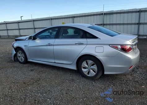 2013 Hyundai Sonata Hybrid z USA, uszkodzony, nr VIN KMHEC4A4XDA074561